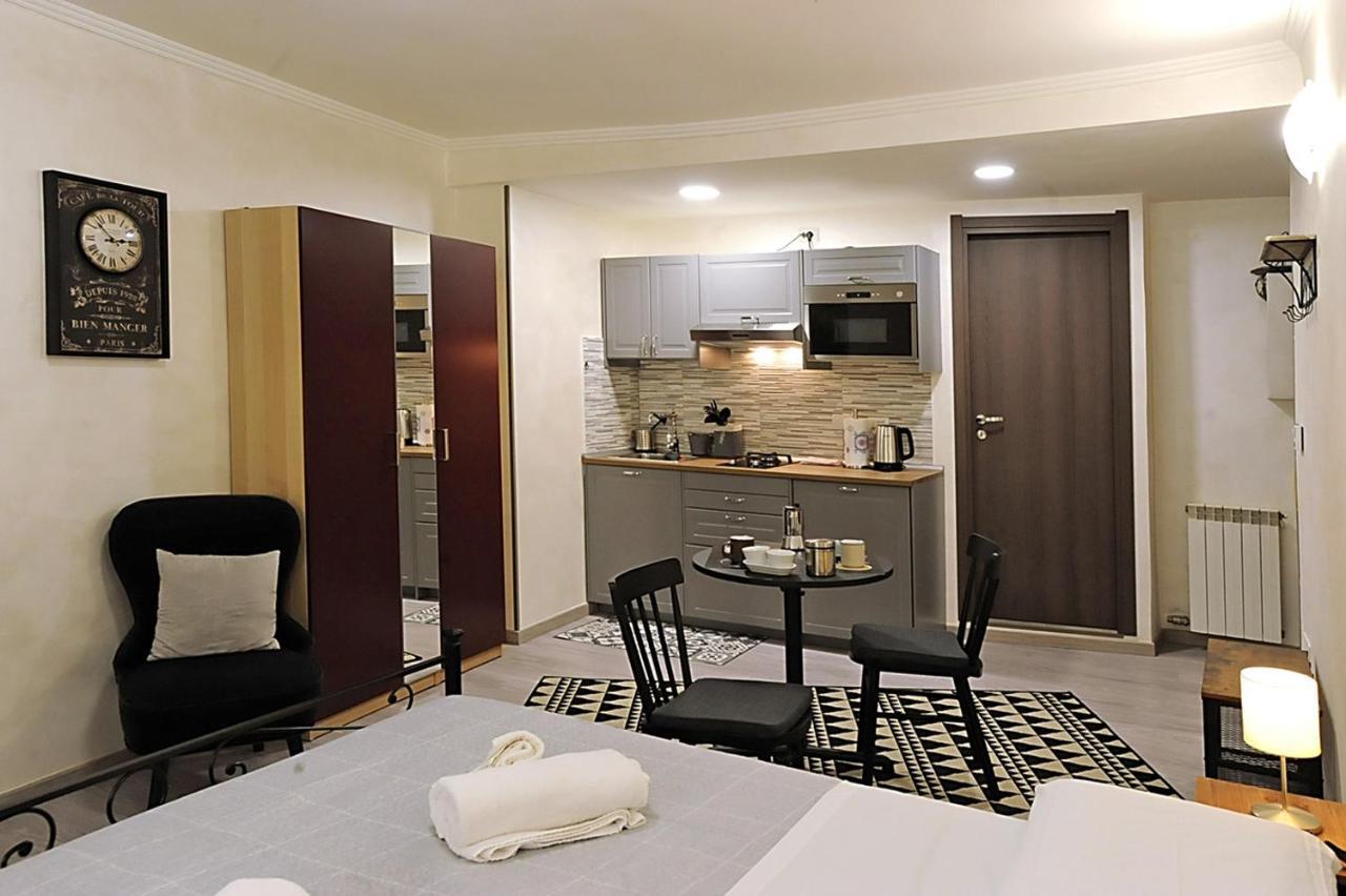 Cozy Studio In Turin City Center By Wonderful Italy Екстер'єр фото